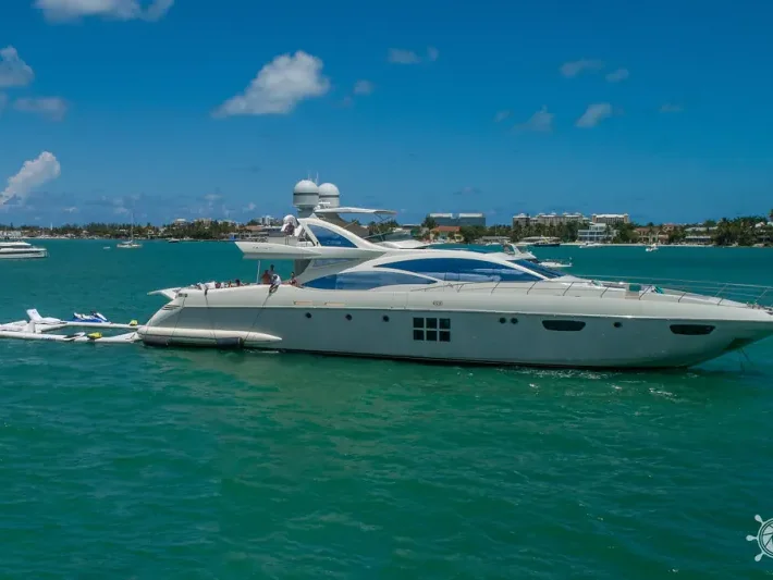 103' Azimut 103' super yacht yacht available for charter in Miami