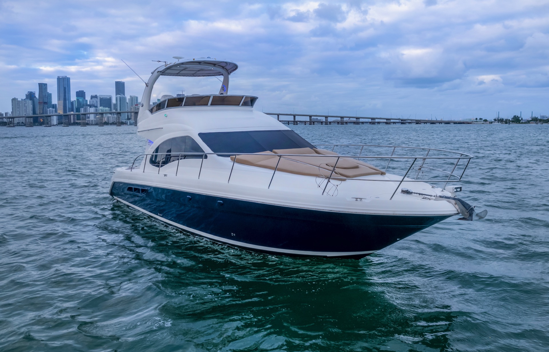 Sea Ray 48 48' mid-size yacht available for charter in Miami