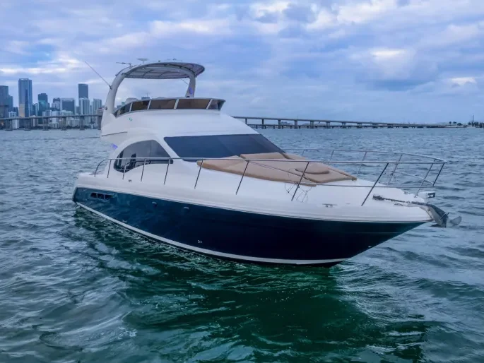 48' Sea Ray 48' cruiser yacht available for charter in Miami